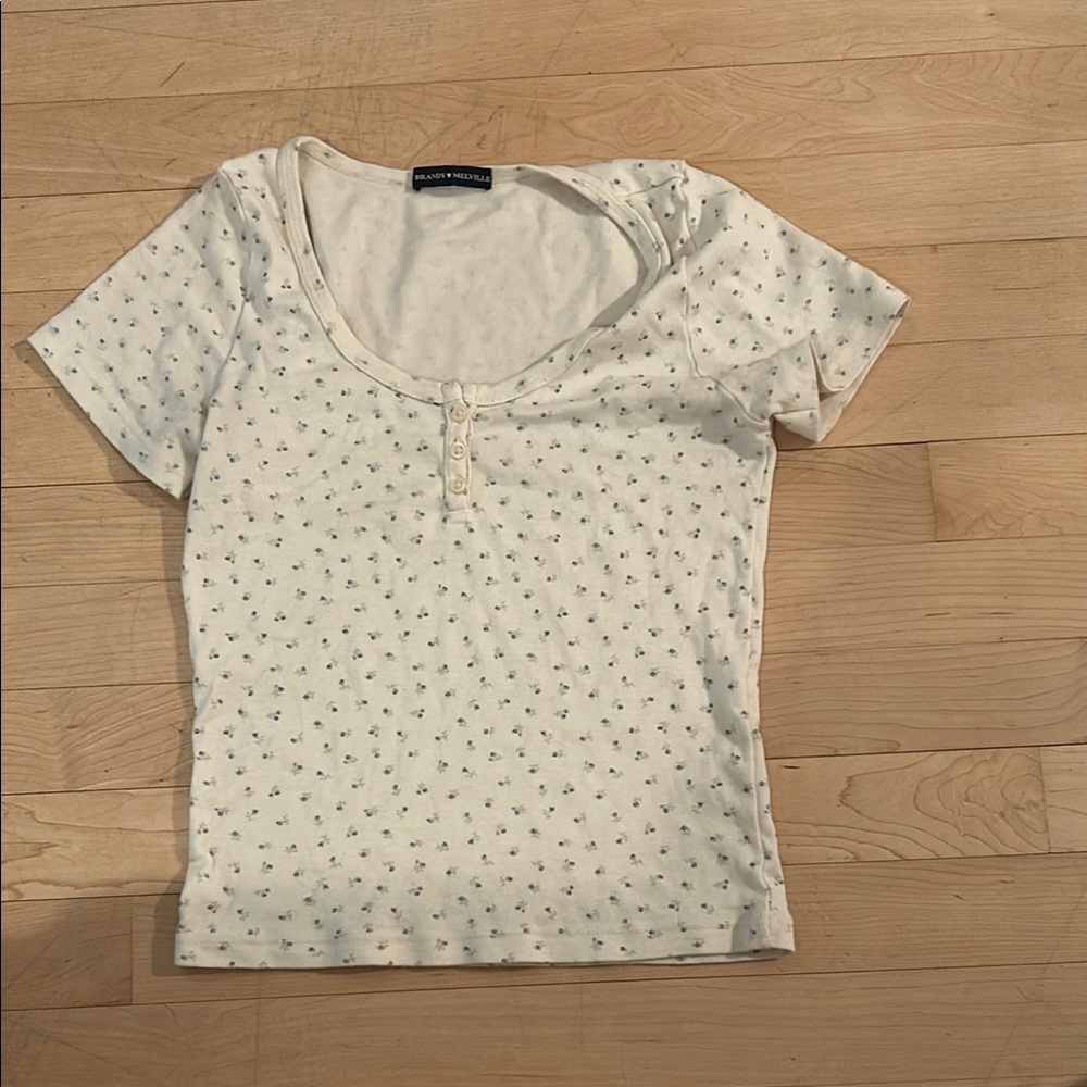 Brandy Melville  cream floral Fitted Buttoned Short Sleeve Tee